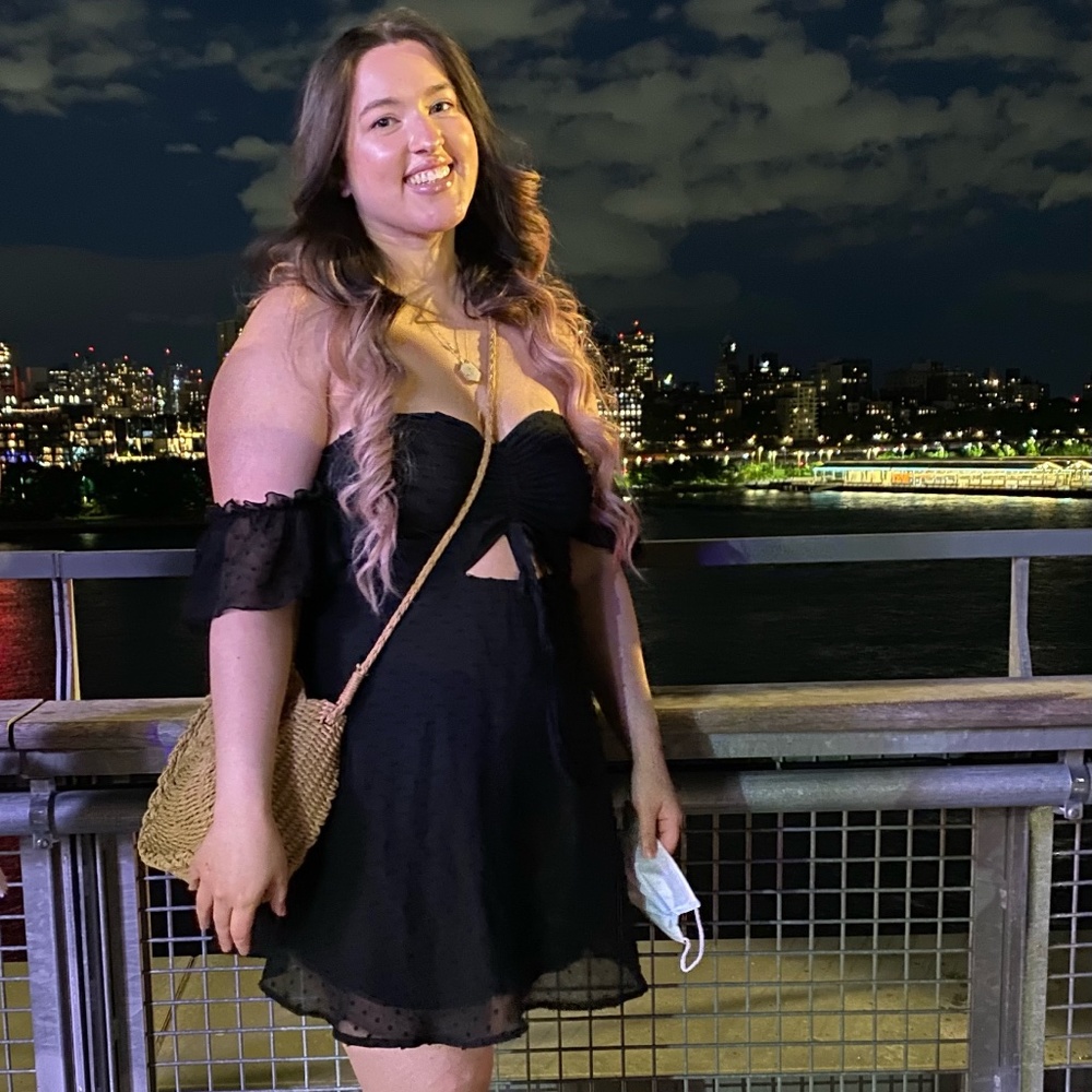 Meet your Posher, Laura